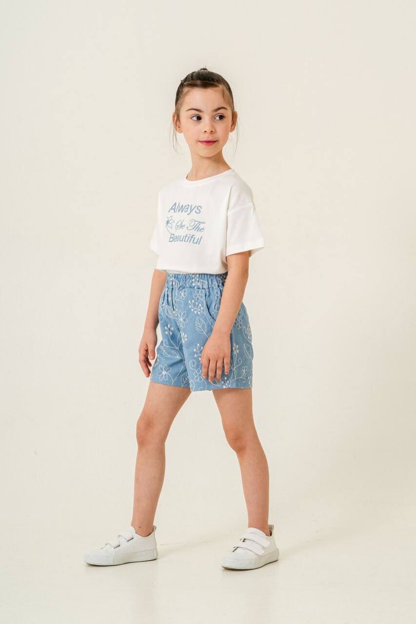 Işleme detaylı denim şortlu takım