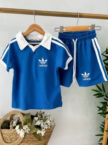 Çizgili yaka detaylı şortlu takım