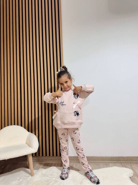 Karakter fiyonk detaylı taytlı takım