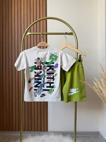 Yağ yesili şortlu takım