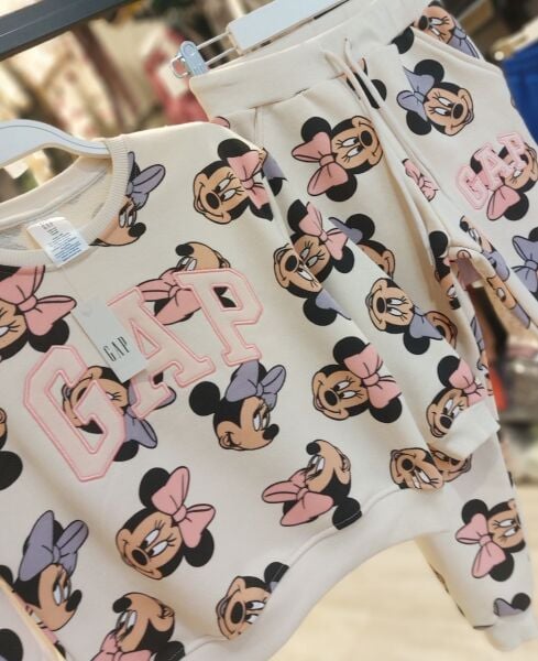 Karakter detaylı eşofman takımı