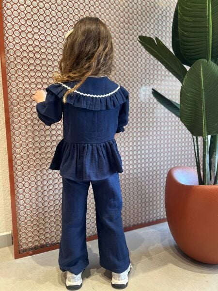 Yaka detaylı lacivert müslin takim