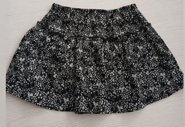 Çiçekli siyah şort etek