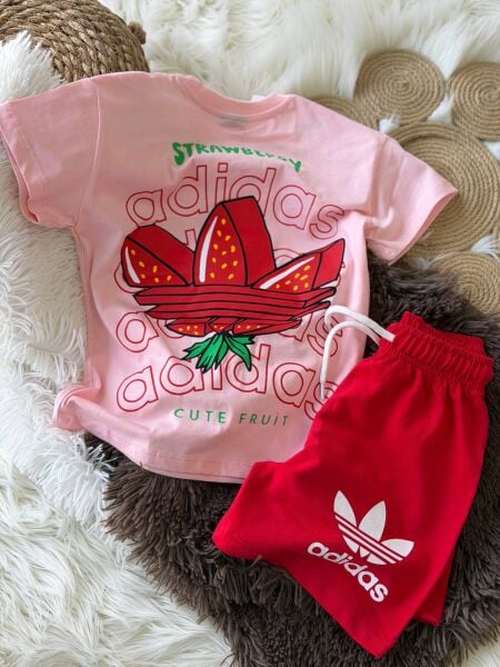 Çilek baskılı şortlu takım pembe