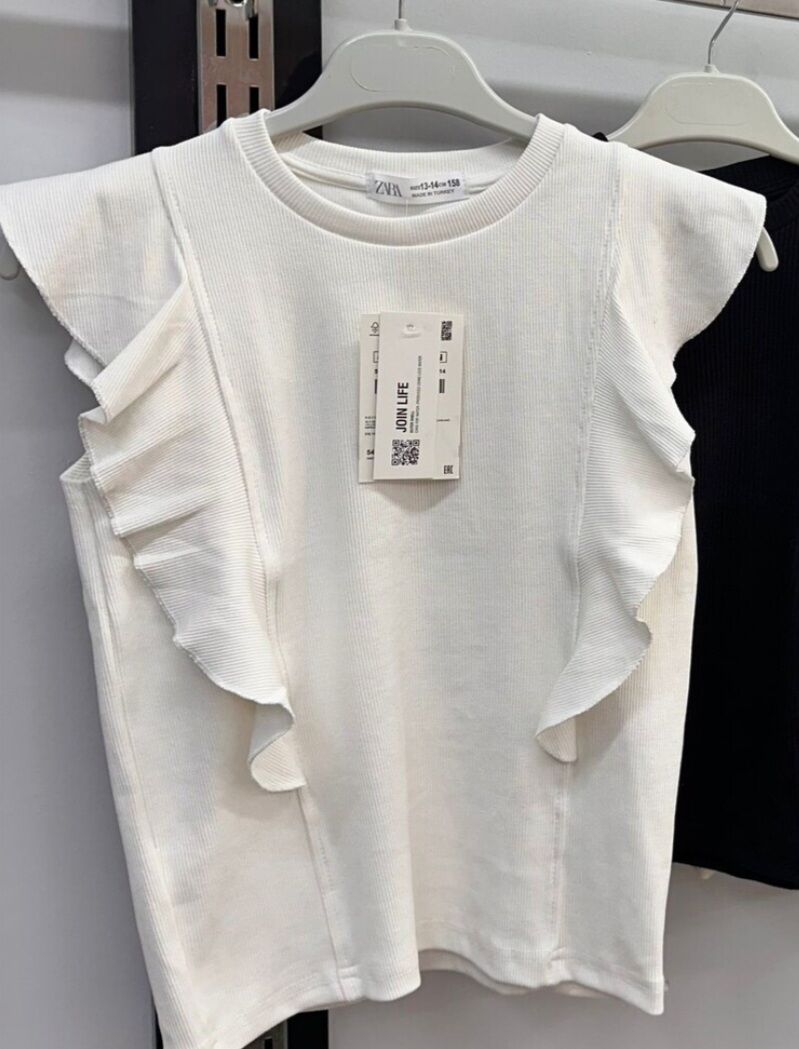 Beyaz fırfır detaylı kaşkorse bluz