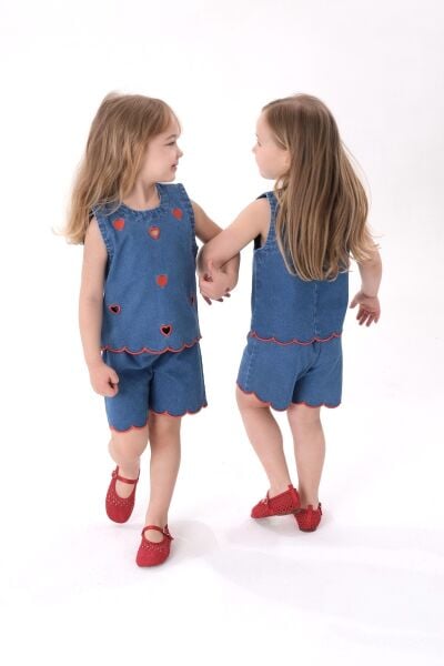 Kalpli denim şortlu takım