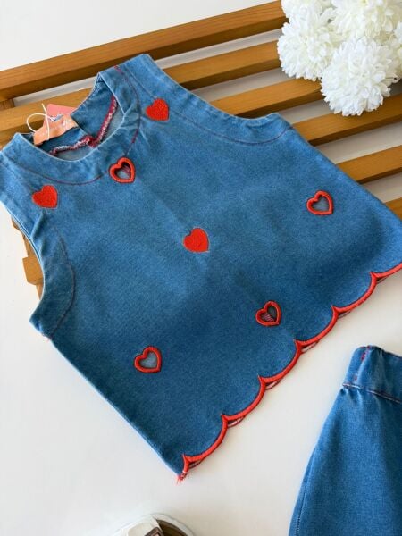 Kalpli denim şortlu takım