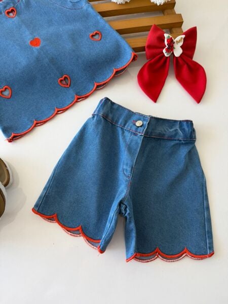 Kalpli denim şortlu takım
