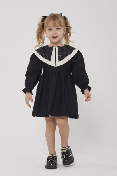 Payet yaka detaylı siyah elbise 7/8 yaş