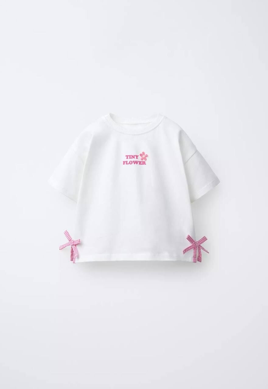 Tiny flower basic tshirt