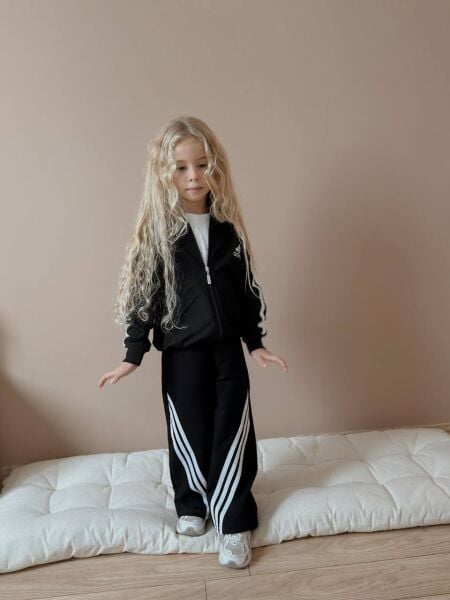 Çizgili siyah beyaz takım