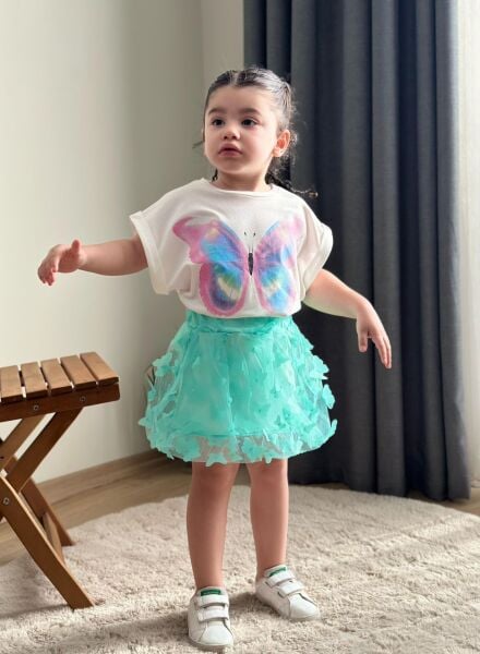 Kelebek aplikeli yeşil takım