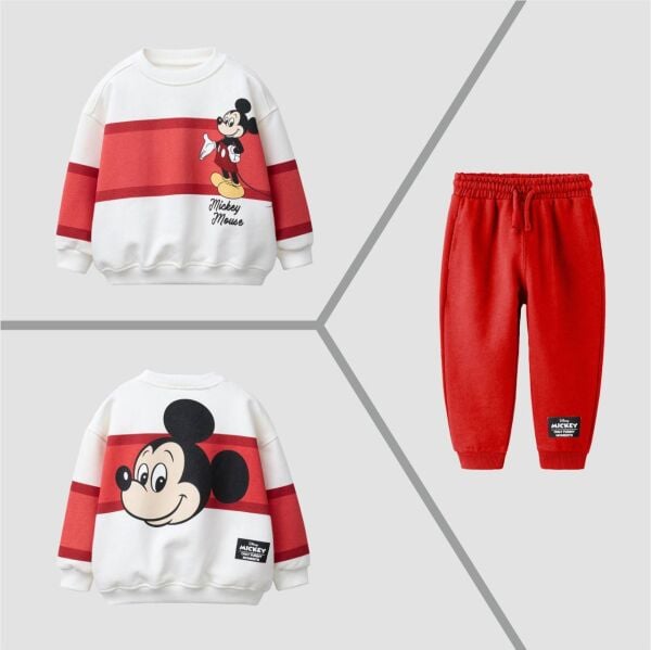 Karakter baskılı takım kırmızı