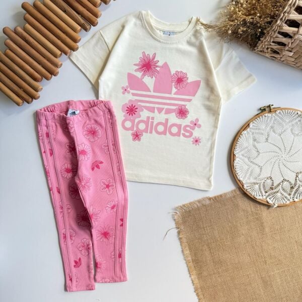 Çiçek baskılı taytlı takım pembe