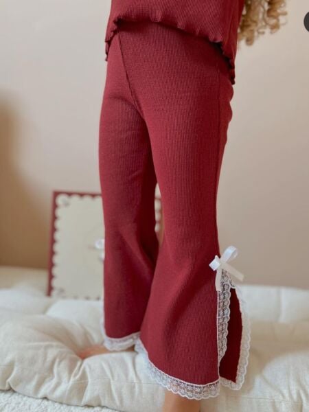Kaşkorse dantel detaylı bordo takım