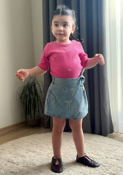 Fiyonk taş detaylı şort etek takım