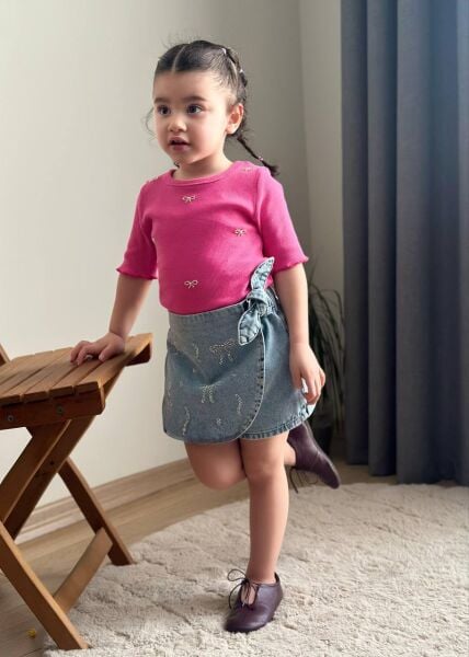 Fiyonk taş detaylı şort etek takım