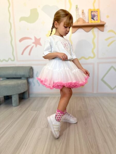 Beyaz tütü etek takım