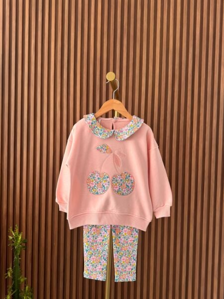 Kirazlı yaka detaylı taytlı takım