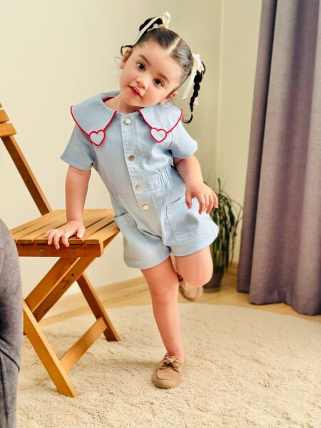 Kalp yaka detaylı denim tulum mavi