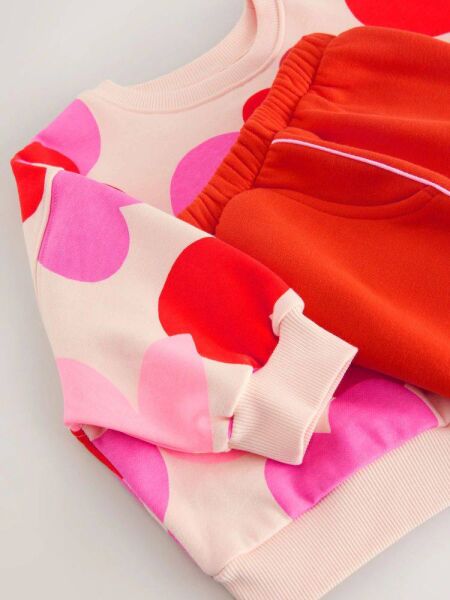 Kalpli çizgili eşofman takımı