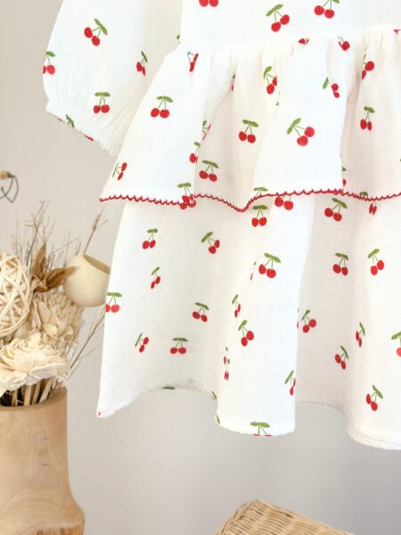 Kirazlı müslin elbise