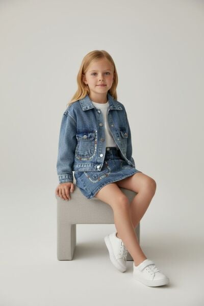 Çiçek nakış işlemeli etekli üçlü takım mavi