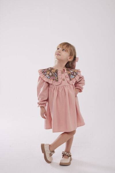 Çiçek Yaka detaylı elbise (toka hediyeli)