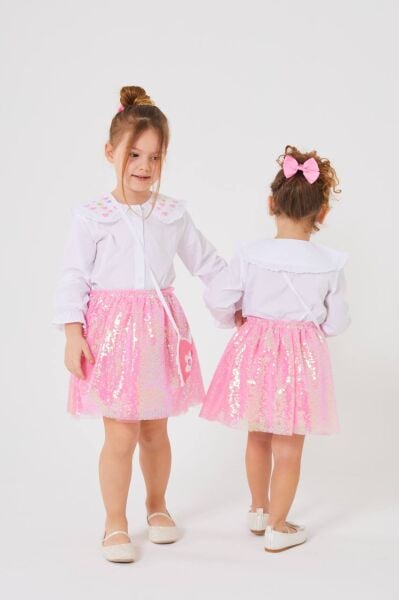 Yaka işlemeli payetli pembe takım