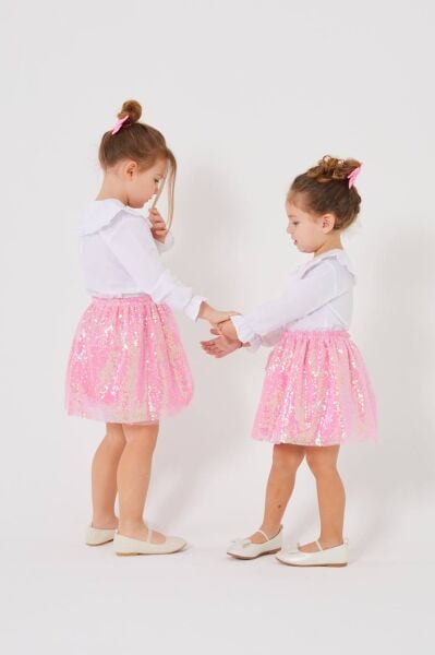 Yaka işlemeli payetli pembe takım