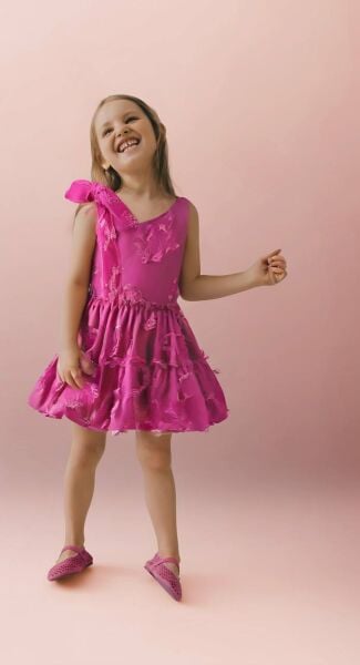 Tek kol Pembe elbise