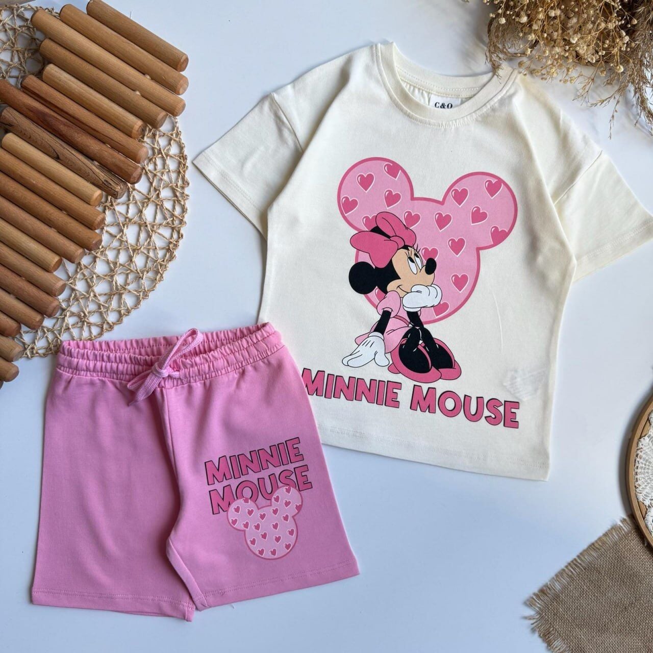 Karakter baskılı şortlu takım