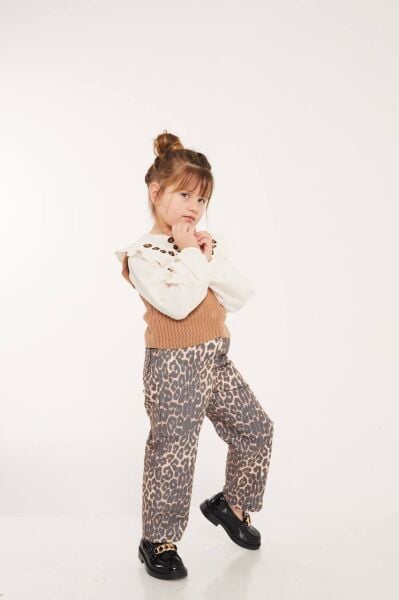 Yaka detaylı üçlü leopar set pantolonlu