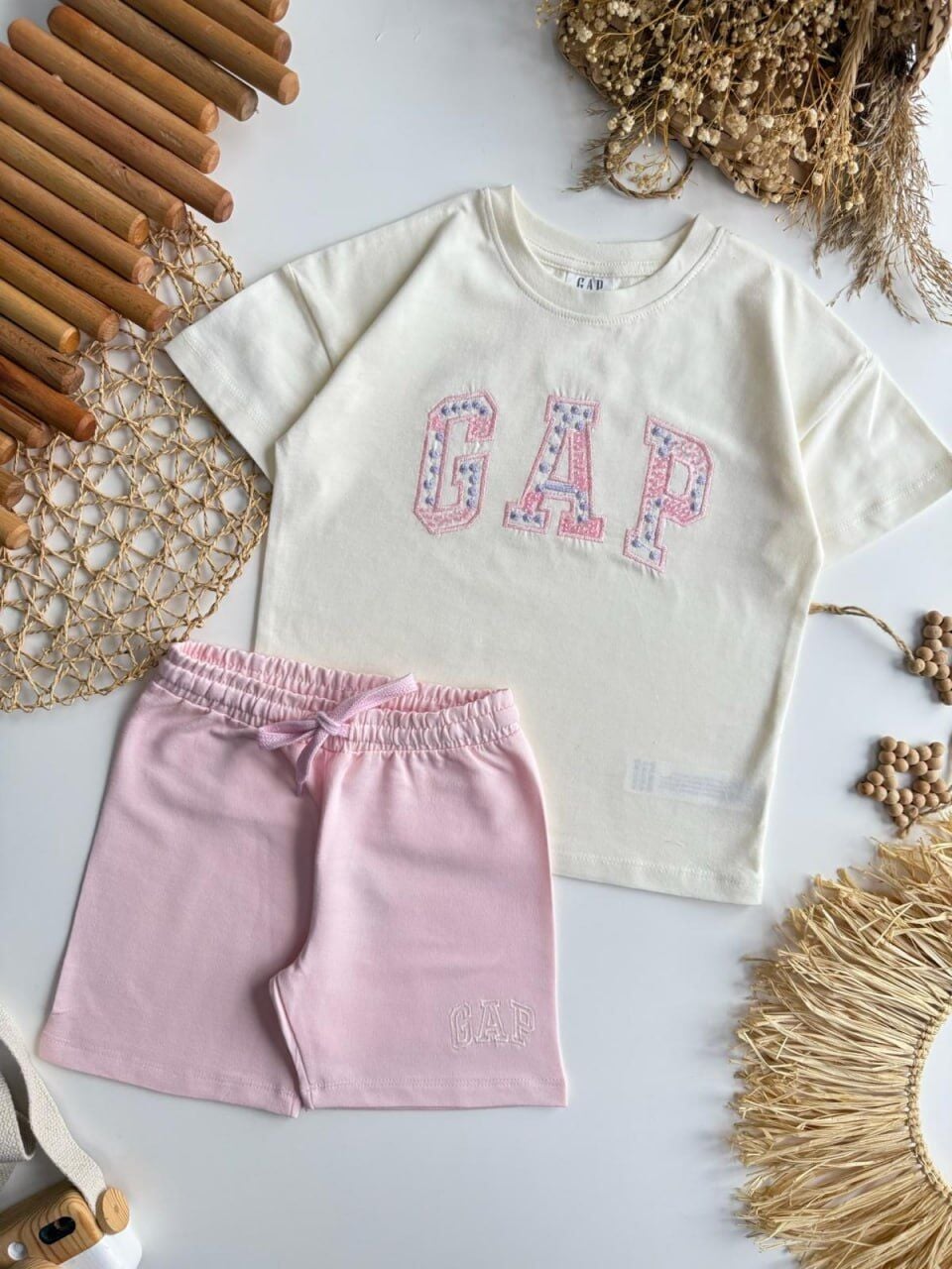 Nakış işlemeli şortlu takım pembe