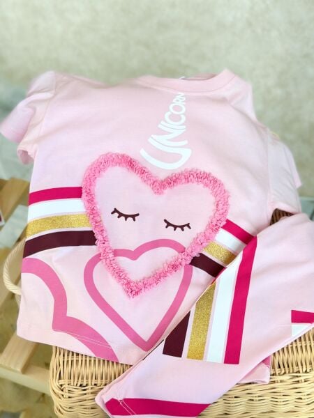 Unicorn taytlı takım