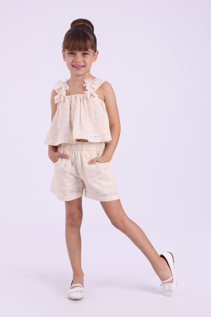 Askılı Fisto detaylı şortlu takım krem