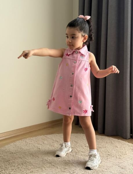 Çiçek nakış işlemeli denim elbise Pembe