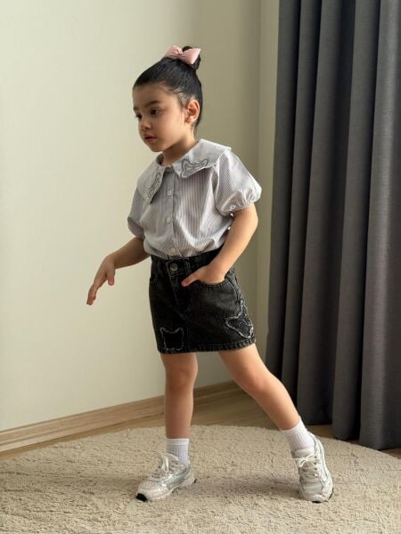 Kelebek nakış işlemeli siyah denim etek takım