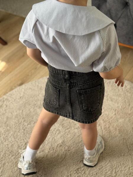 Kelebek nakış işlemeli siyah denim etek takım