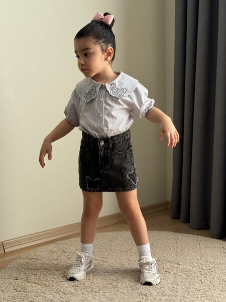 Kelebek nakış işlemeli siyah denim etek takım