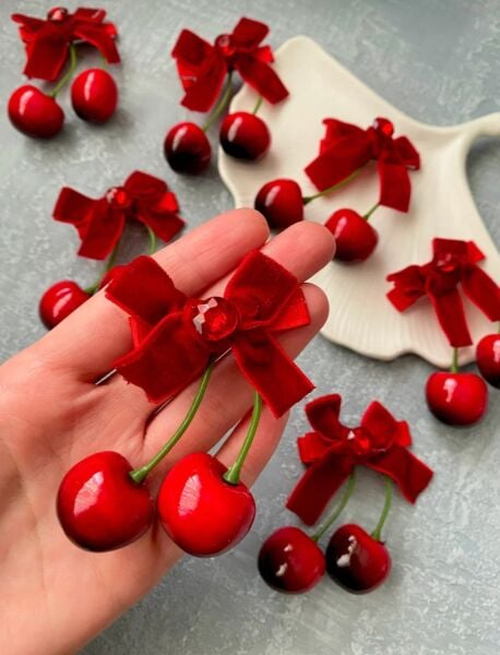 Kirazlı pens toka (ikili)