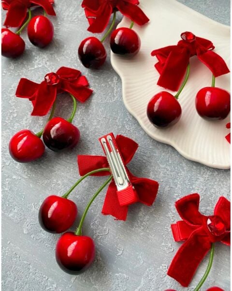 Kirazlı pens toka (ikili)