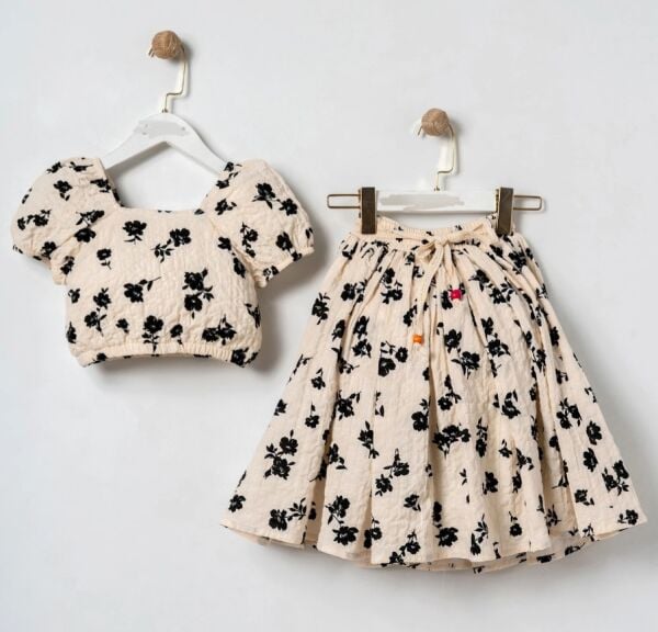 Çiçekli müslin takım