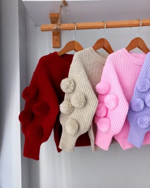 Ponpon kol detaylı triko kazak taş rengi