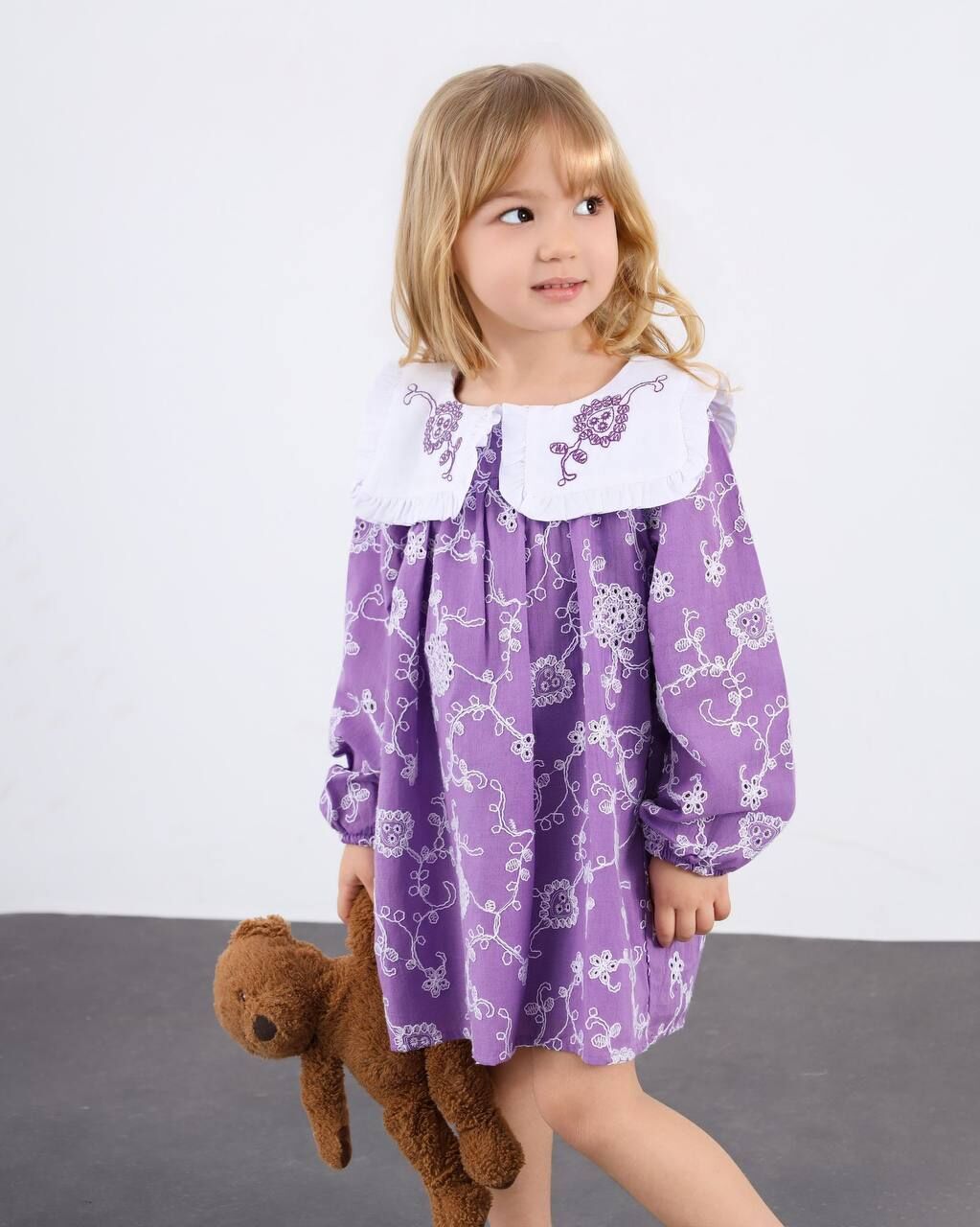 Yaka nakış işlemeli elbise lila