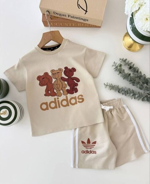 Bear baskılı şortlu takım krem