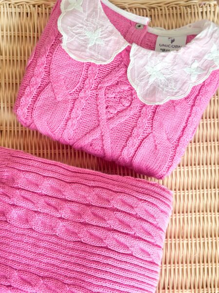 Yaka detaylı Pembe triko takım