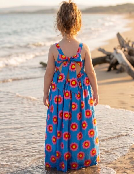 Papatyalı mavi elbise