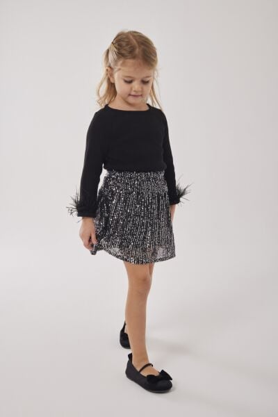 Payet etekli tüy detaylı takım siyah 7/8 yaş